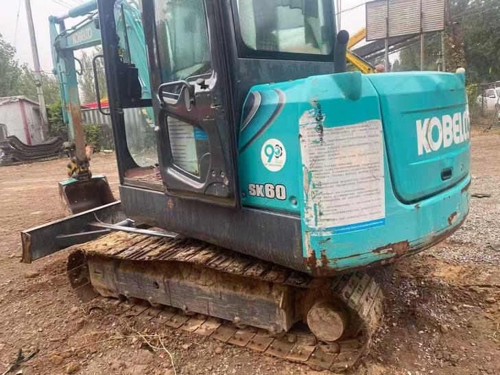 Buy Kobelco SK60 Used Excavator / 1