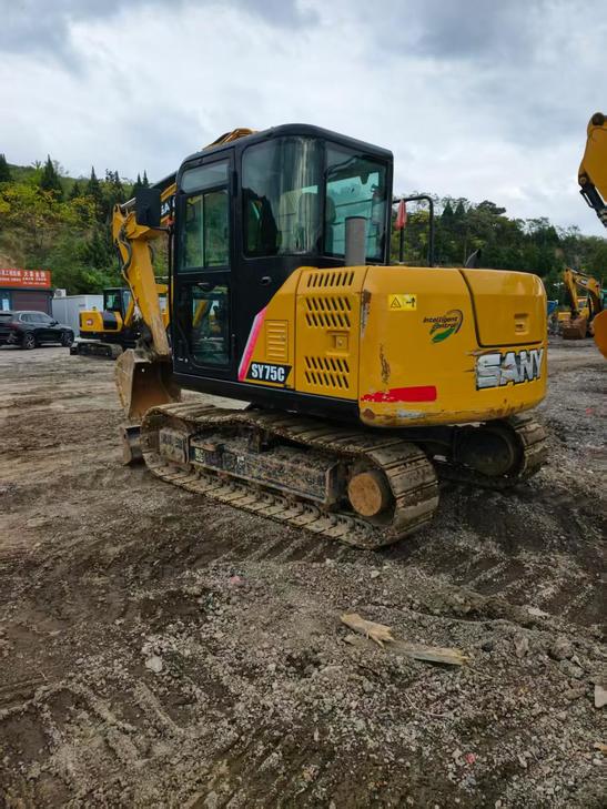 Buy Sany SY75 Used Excavator / 1