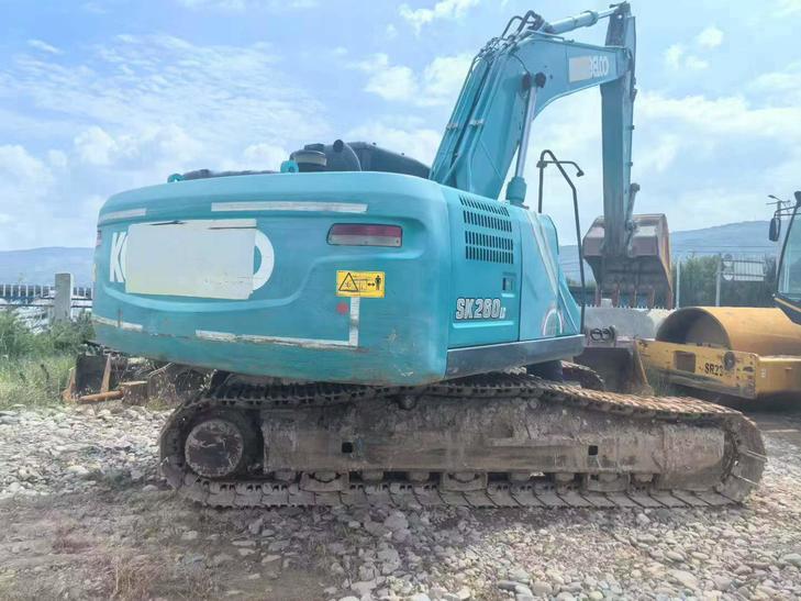 Buy Kobelco SK260 Used Excavator / 1