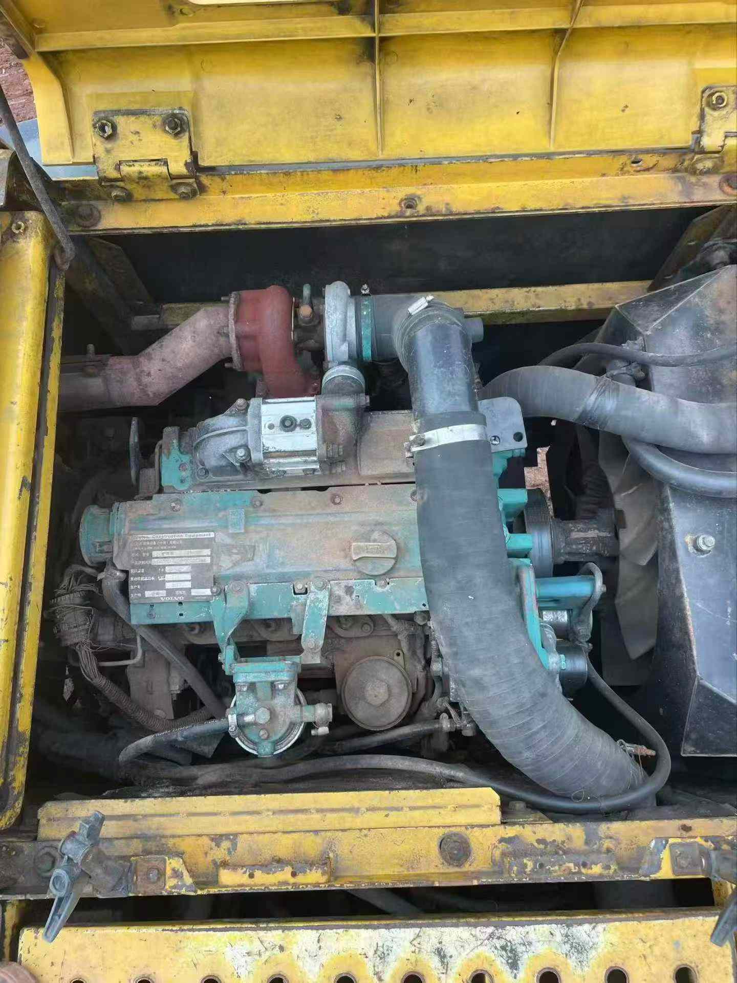 Buy Volvo EC140 Used Excavator / 3
