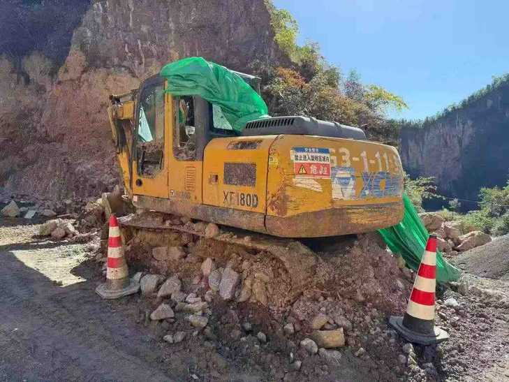 Buy XCMG XE150 Used Excavator / 1