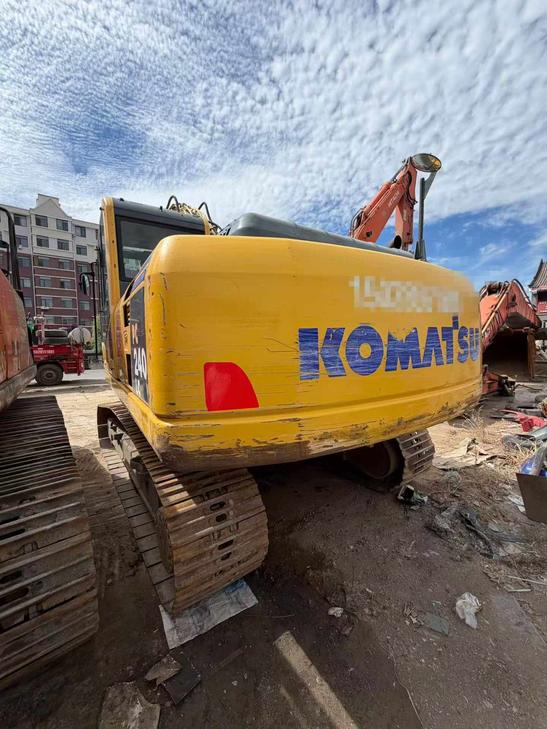 Buy Komatsu PC200-8 Used Excavator / 1