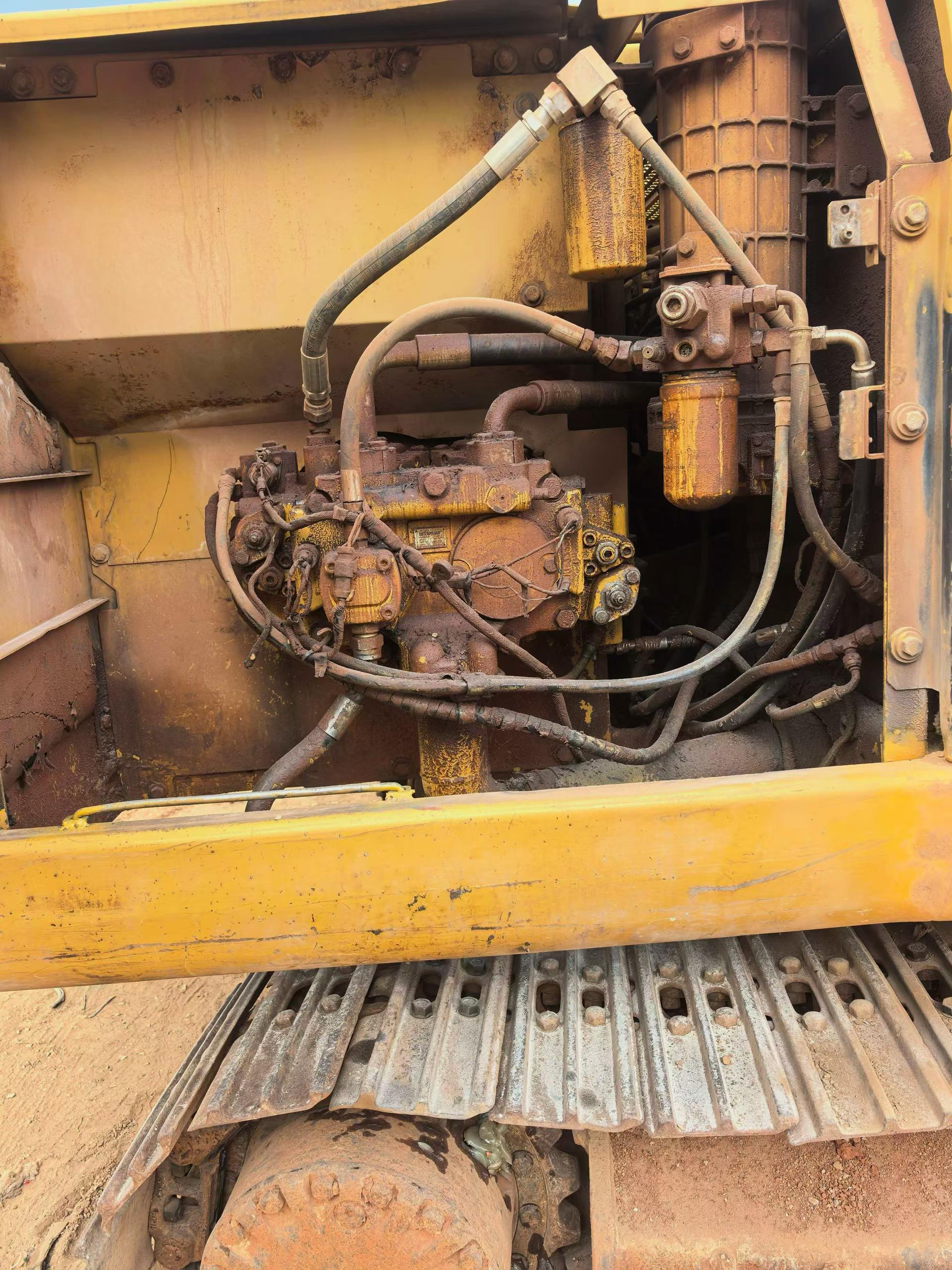 Buy Caterpillar Used Excavator / 7