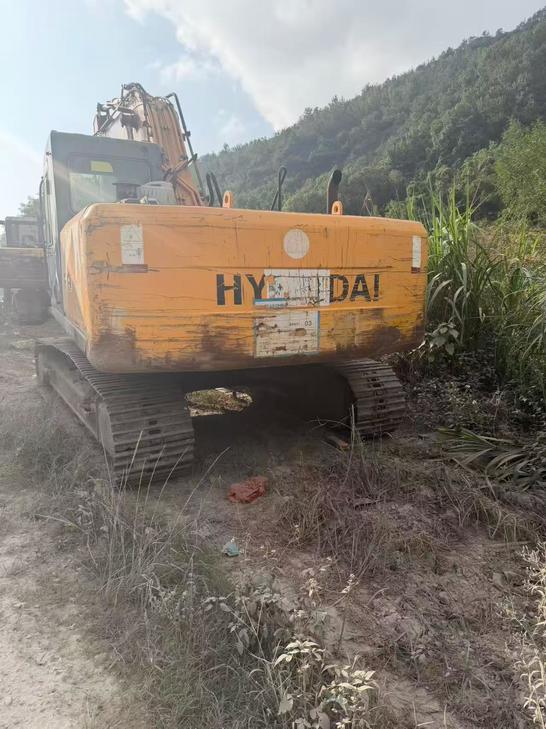 Buy Hyundai R215-7 Used Excavator / 1