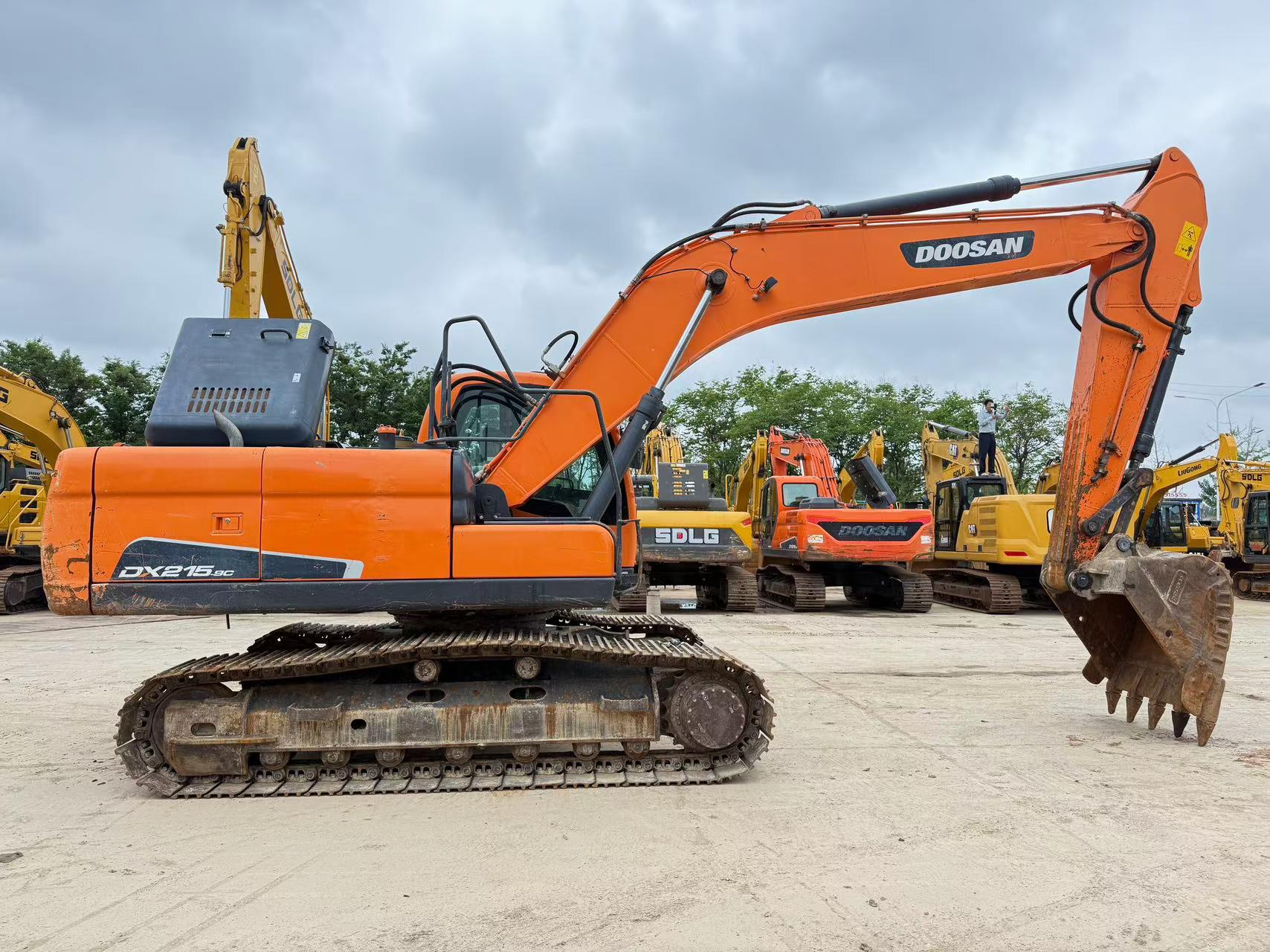 Buy Doosan DH215-7 Used Excavator / 3
