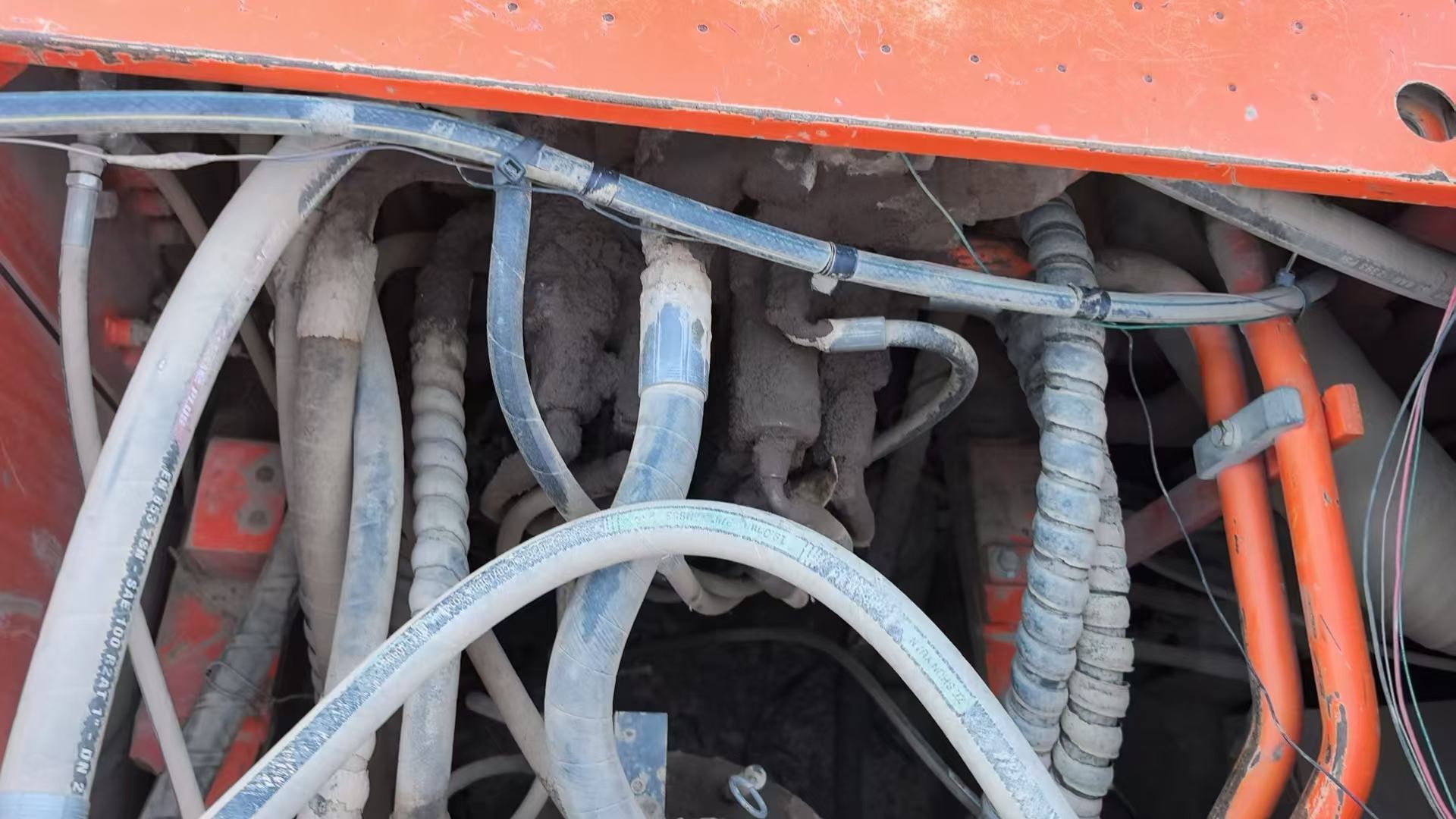 Buy Doosan DX260LC Used Excavator / 4