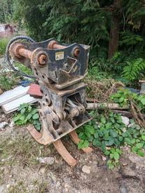 Buy Kobelco SK135 Used Excavator / 9 Buy Kobelco SK135 Used Excavator / 9