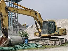 Buy Komatsu PC200-6 Used Excavator / 5 Buy Komatsu PC200-6 Used Excavator / 5