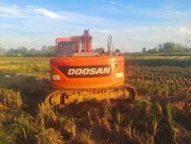 Buy Doosan S130W-3 Used Excavator / 4 Buy Doosan S130W-3 Used Excavator / 4