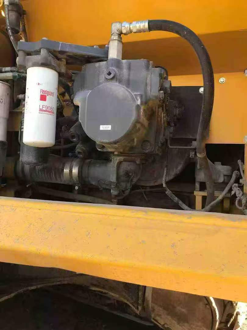 شراء حفارة Komatsu WA500-3 مستعملة / 4
