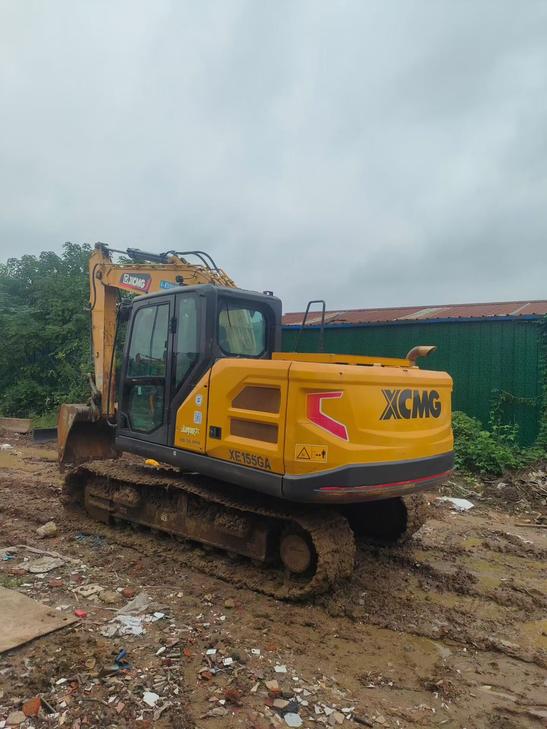 Buy XCMG XE155D Used Excavator / 1