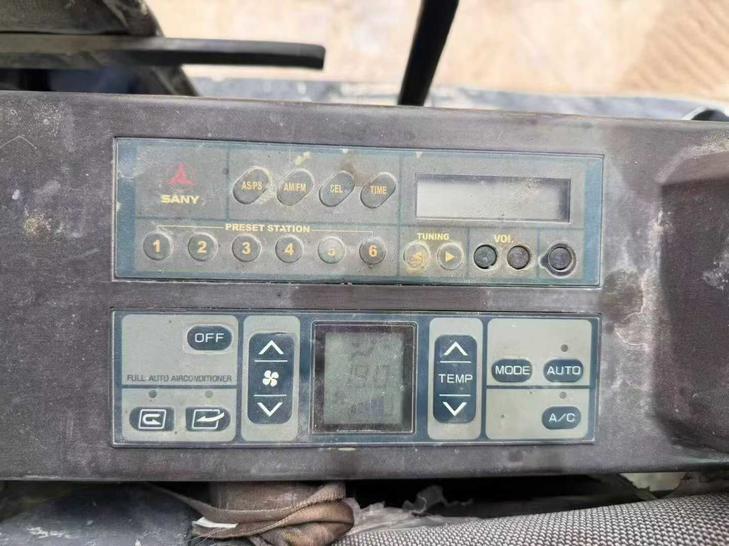 Buy Sany SY245H Used Excavator / 1