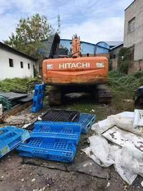 Buy Hitachi EX240-3 Used Excavator / 4 Buy Hitachi EX240-3 Used Excavator / 4