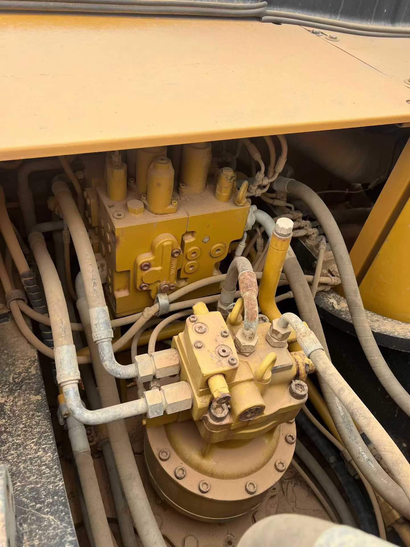 Buy Sany SY200C Used Excavator / 3