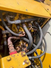 Buy Kato HD512-6 Used Excavator / 5 Buy Kato HD512-6 Used Excavator / 5