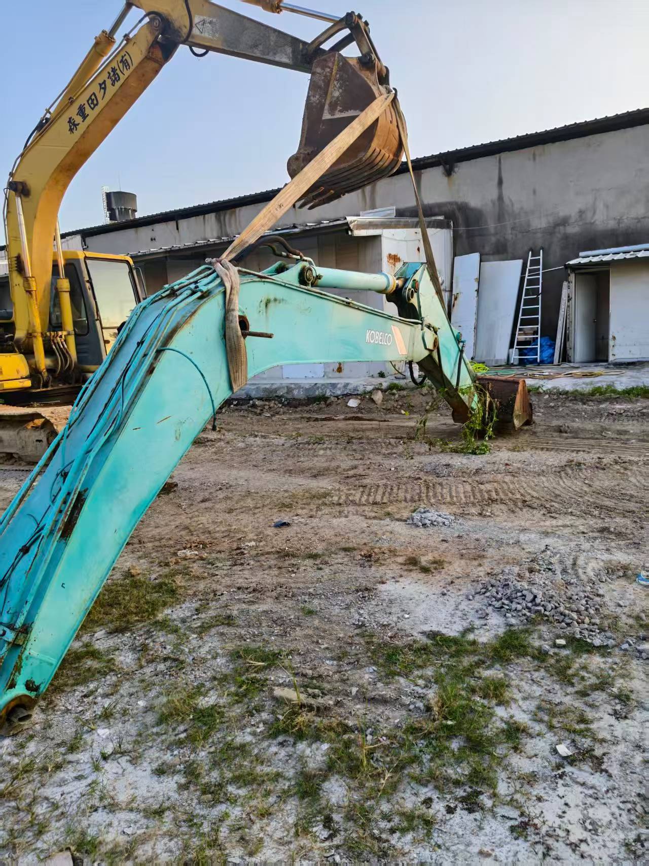 Buy Kobelco SK120 Used Excavator / 4