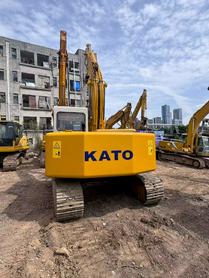 Buy Kato HD512-6 Used Excavator / 2 Buy Kato HD512-6 Used Excavator / 2