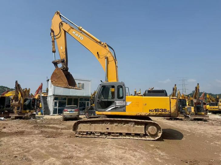 Buy Kato HD1430R Used Excavator / 1