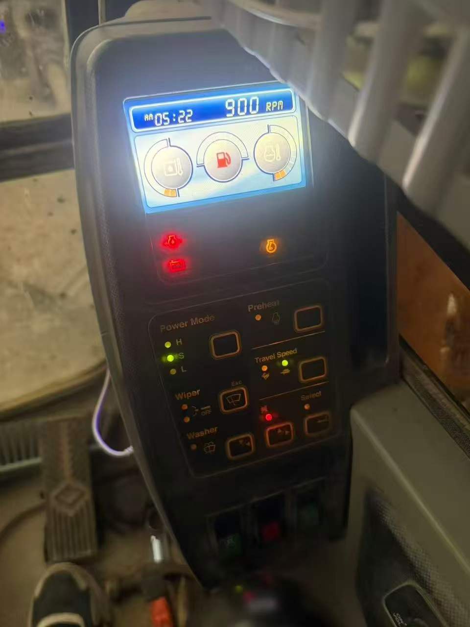 Buy Hyundai R215-7 Used Excavator / 9