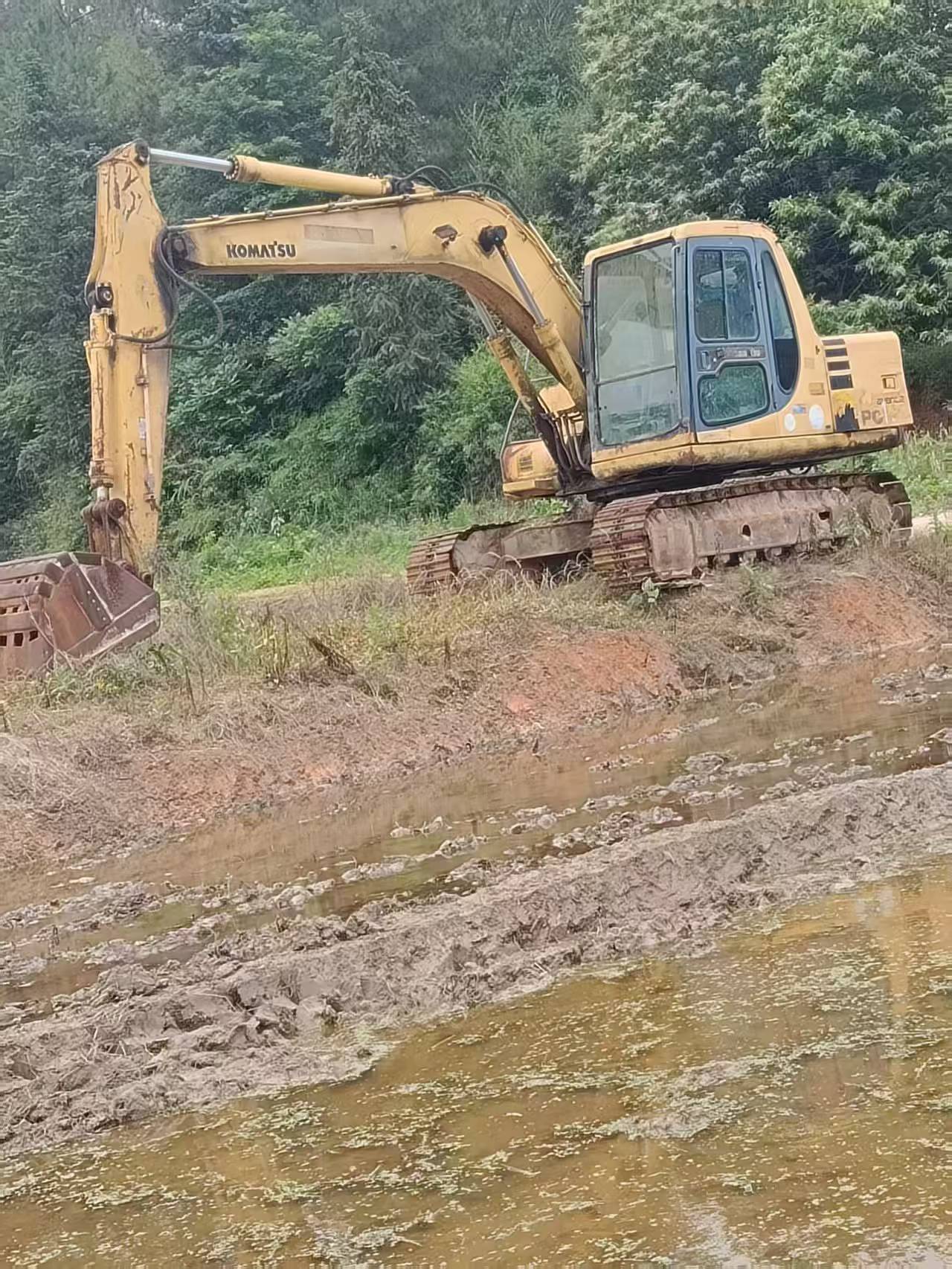 Buy Komatsu PC120-6E Used Excavator / 8