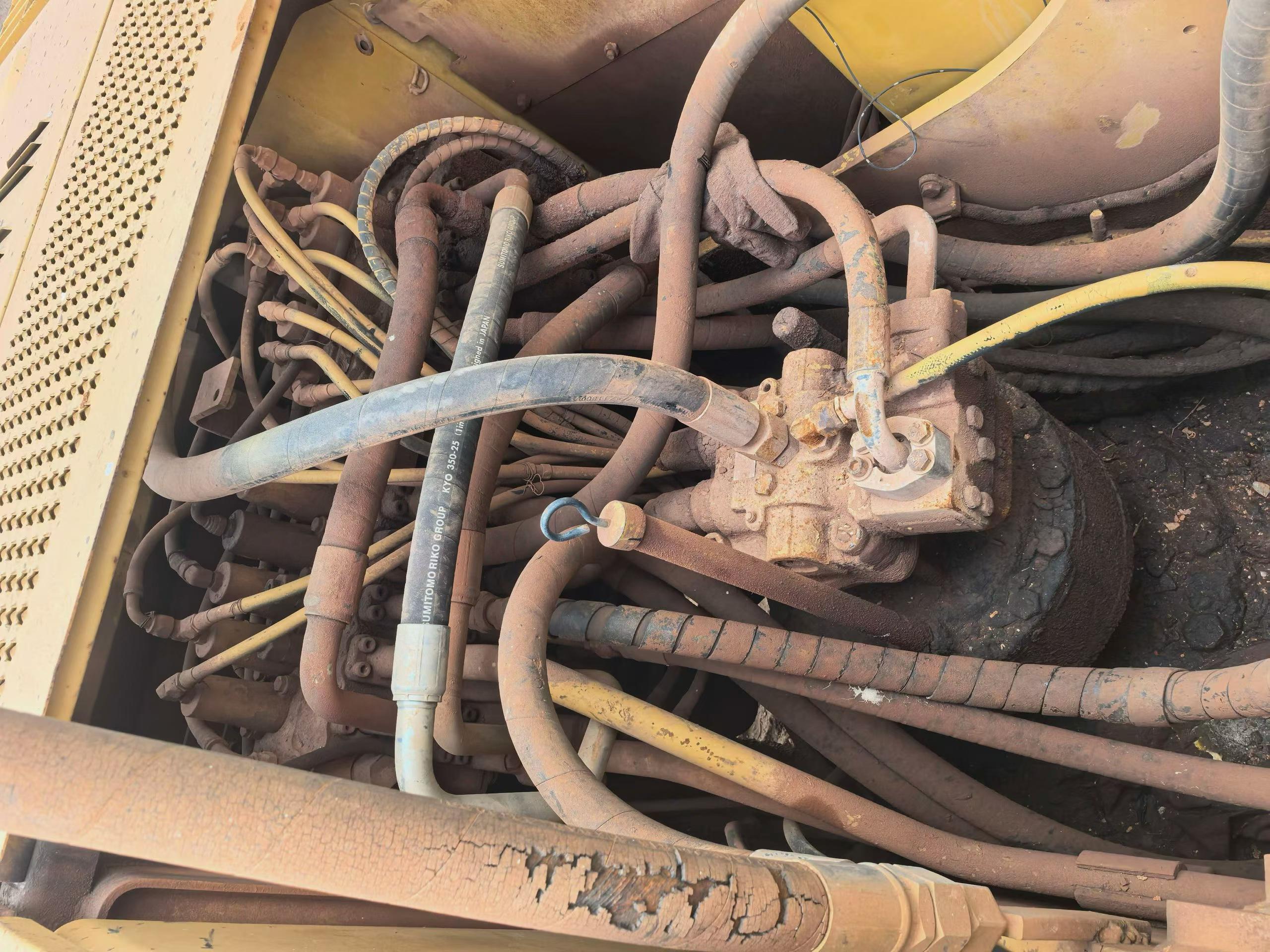 Buy Caterpillar Used Excavator / 5