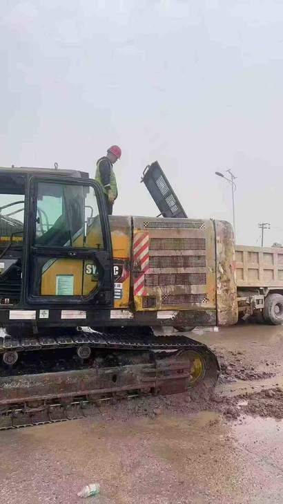 Buy Sany SY215C Used Excavator / 1