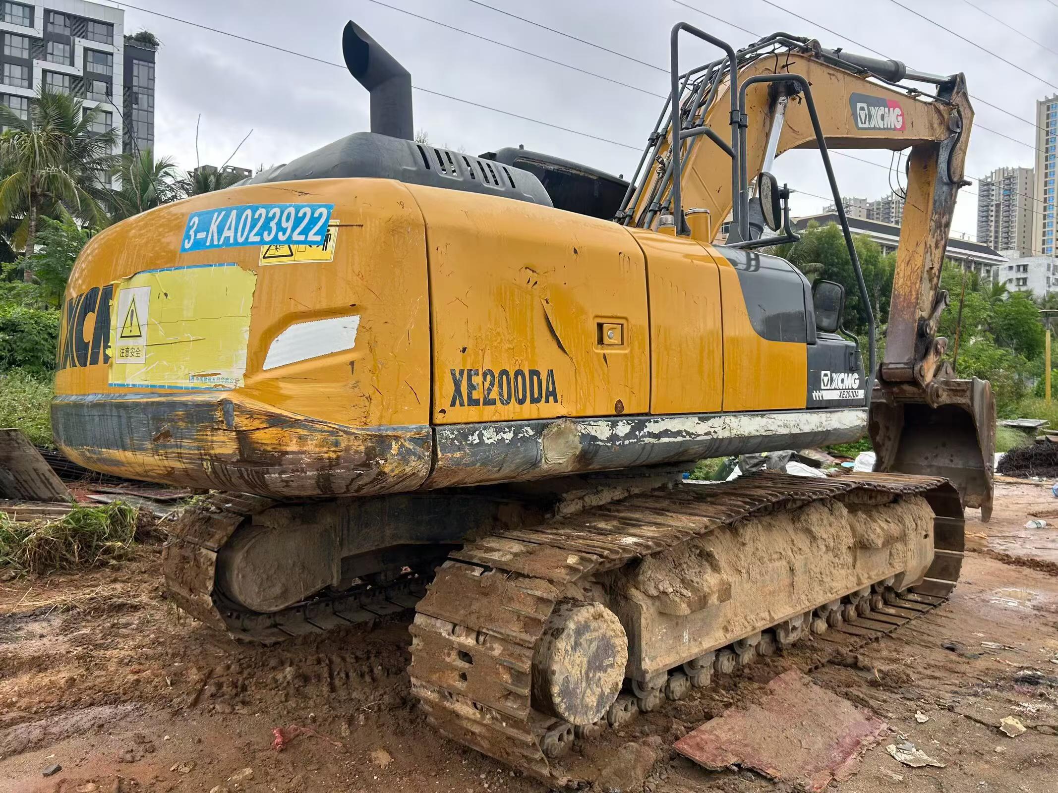 Buy XCMG XE200 Used Excavator / 2
