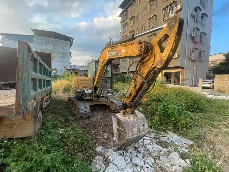 Buy Sany SY55 Used Excavator / 1