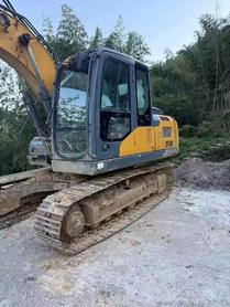 Buy XCMG XE135B Used Excavator / 2 Buy XCMG XE135B Used Excavator / 2