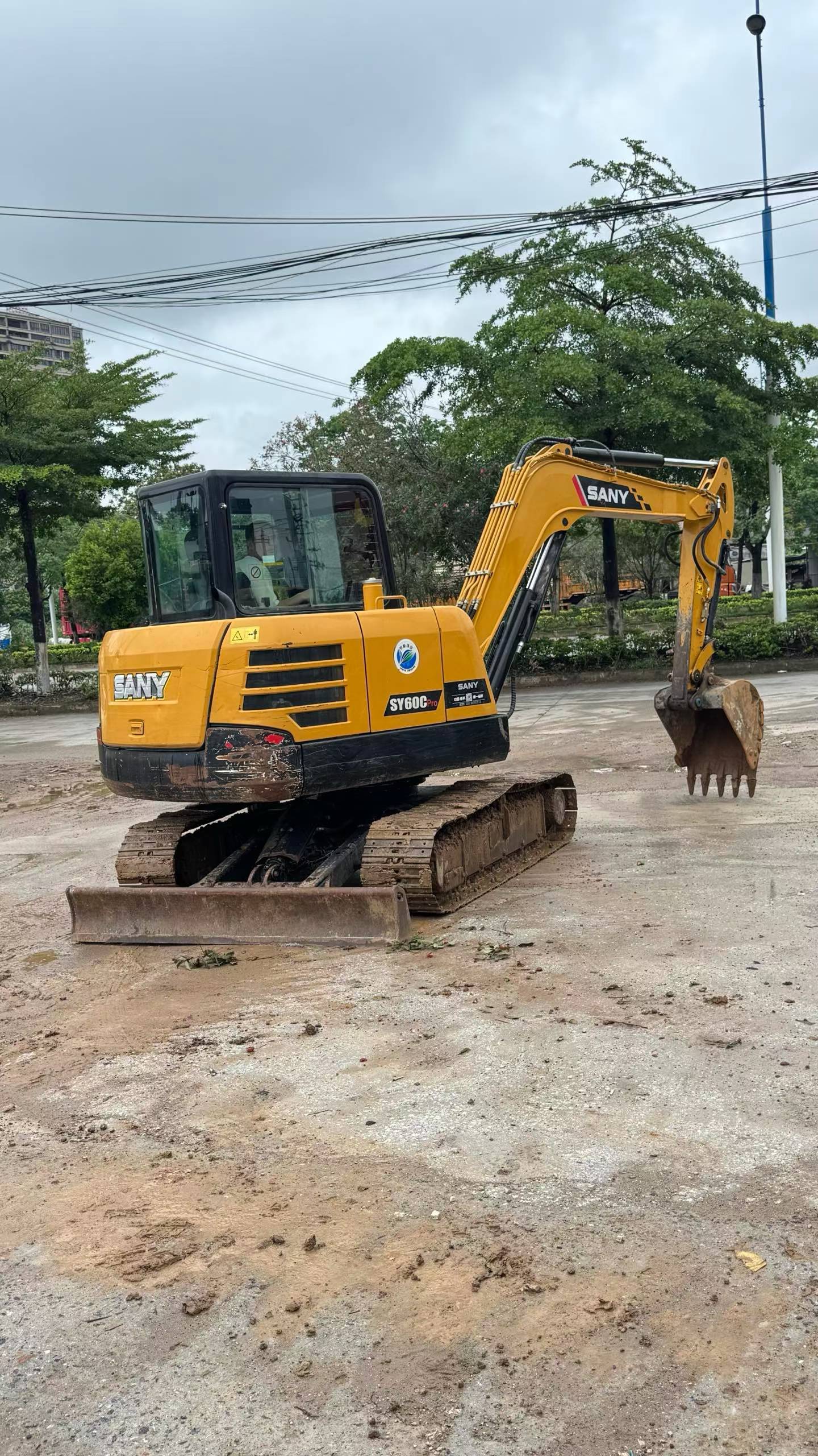 Buy Sany SY55 Used Excavator / 2