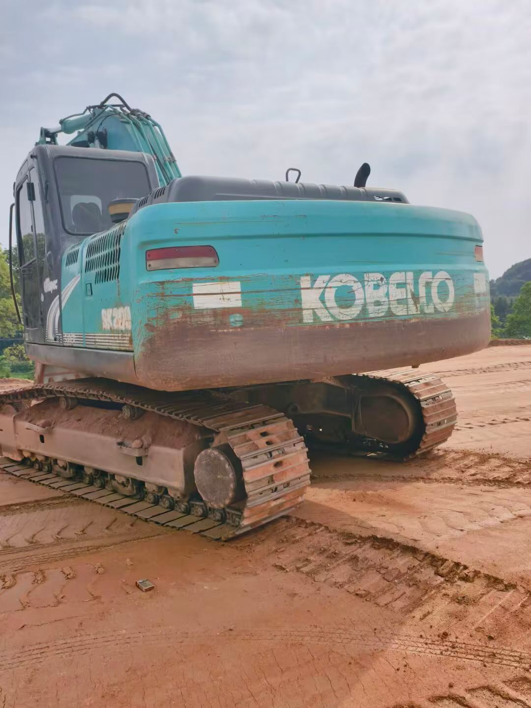 Buy Kobelco SK200 Used Excavator / 3