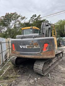 Buy Volvo L120E Used Excavator / 3 Buy Volvo L120E Used Excavator / 3