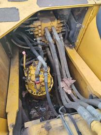 Buy Komatsu PC160-6 Used Excavator / 6 Buy Komatsu PC160-6 Used Excavator / 6