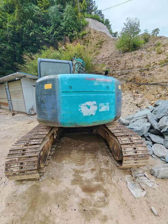 Buy Kobelco SK135 Used Excavator / 1