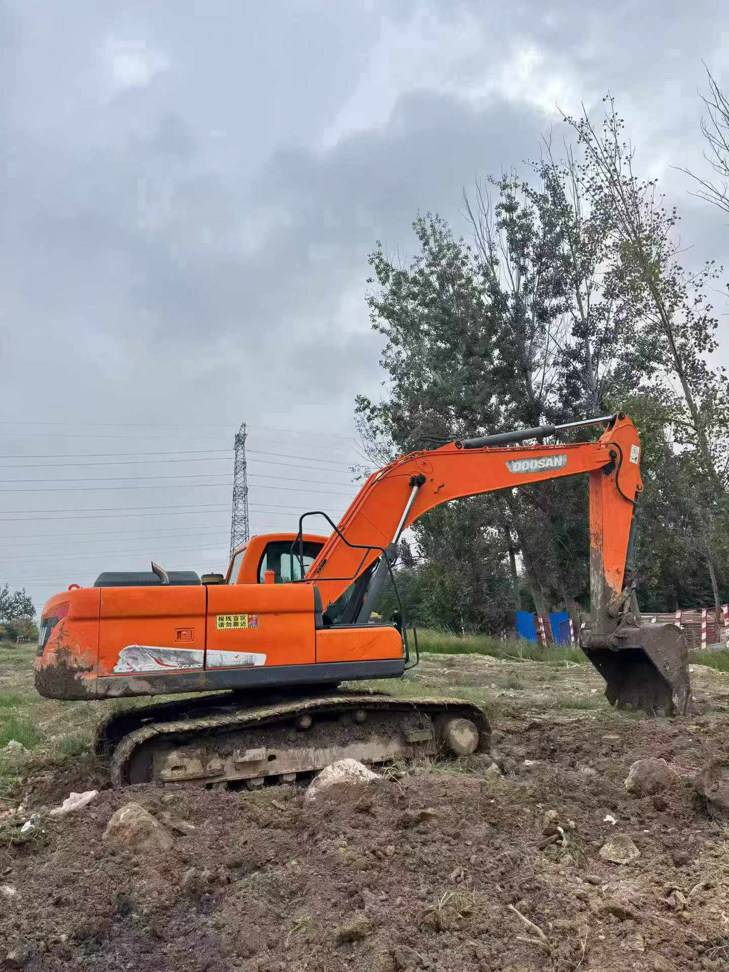Buy Doosan DX215-9C Used Excavator / 4