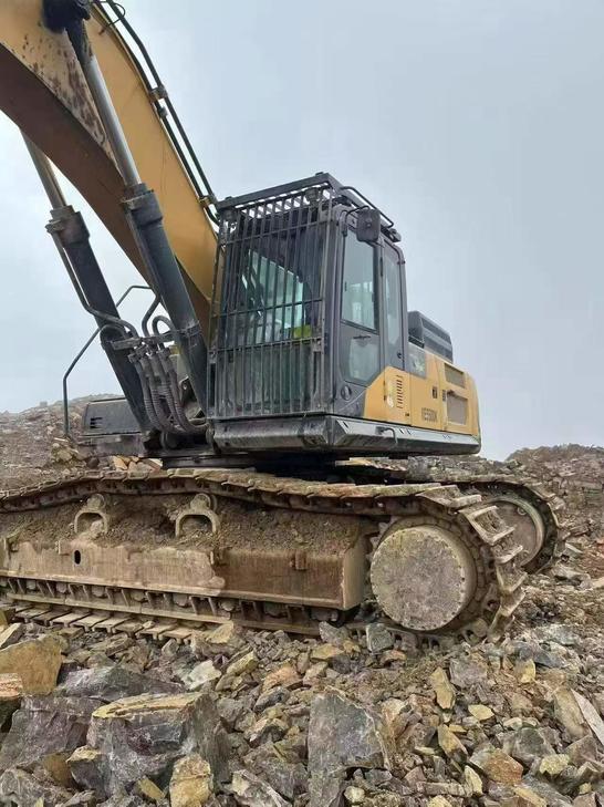 Buy XCMG XE550DK Used Excavator / 1
