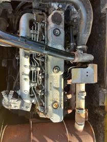 Buy Kato 820-3SP Used Excavator / 4 Buy Kato 820-3SP Used Excavator / 4