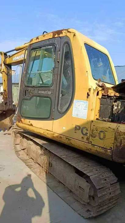 Buy Komatsu PC60-7 Used Excavator / 1
