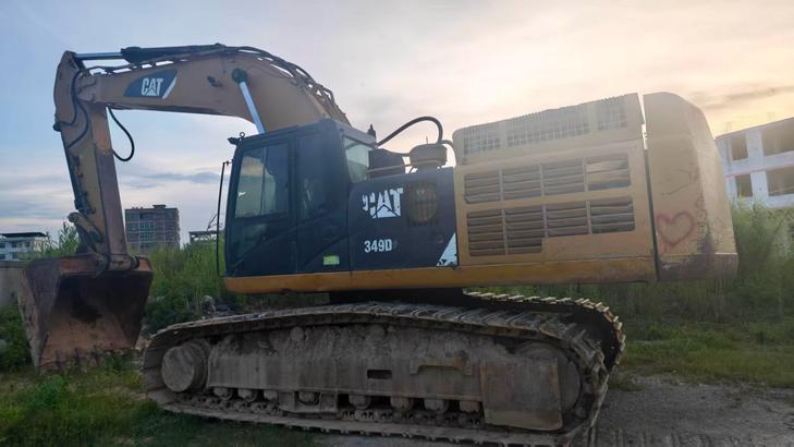 Buy Caterpillar 349E Used Excavator / 1