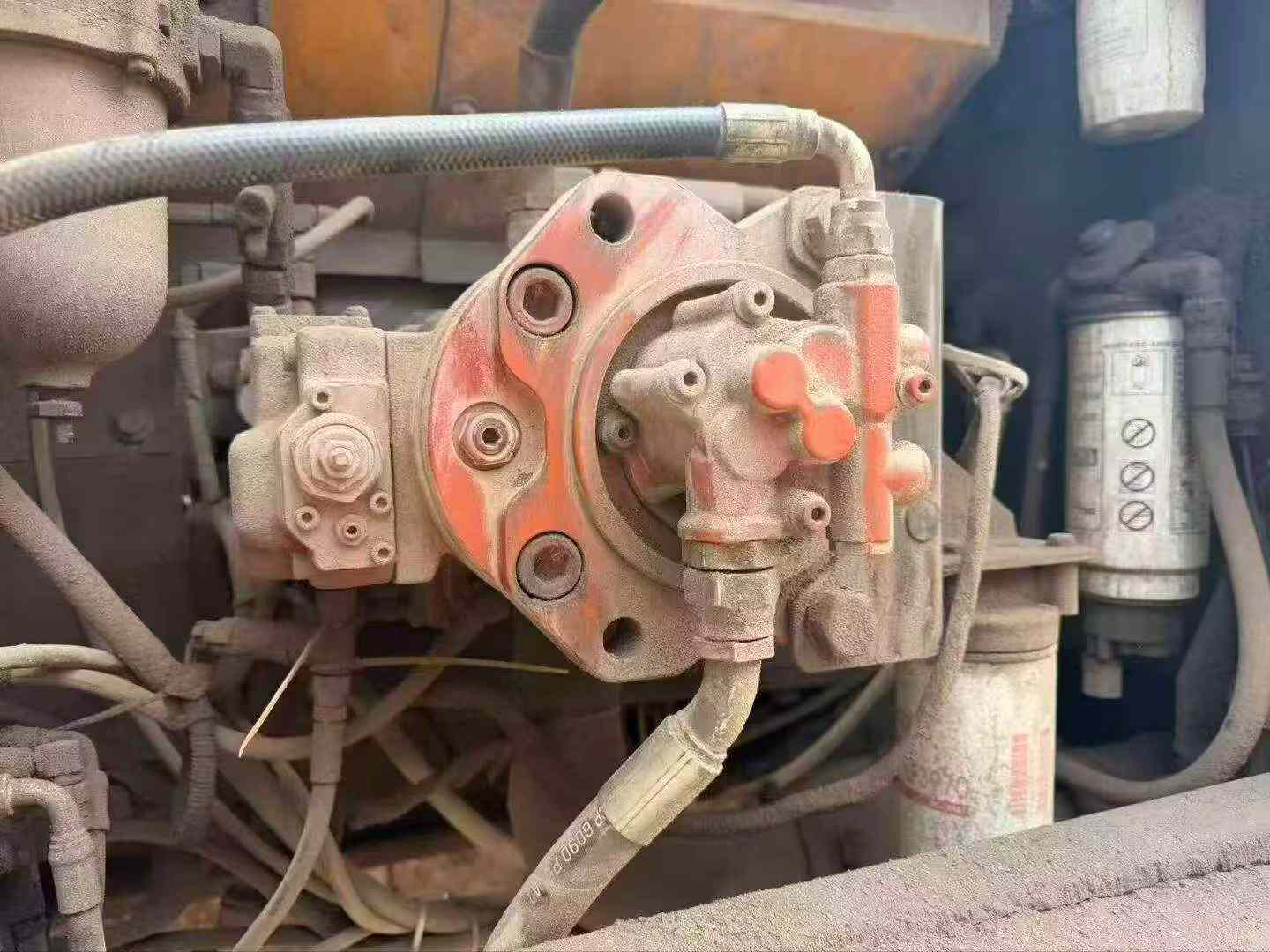 Buy Hyundai R225-7 Used Excavator / 3 Buy Hyundai R225-7 Used Excavator / 3