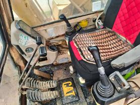 Buy Caterpillar 320V2 Used Excavator / 4 Buy Caterpillar 320V2 Used Excavator / 4