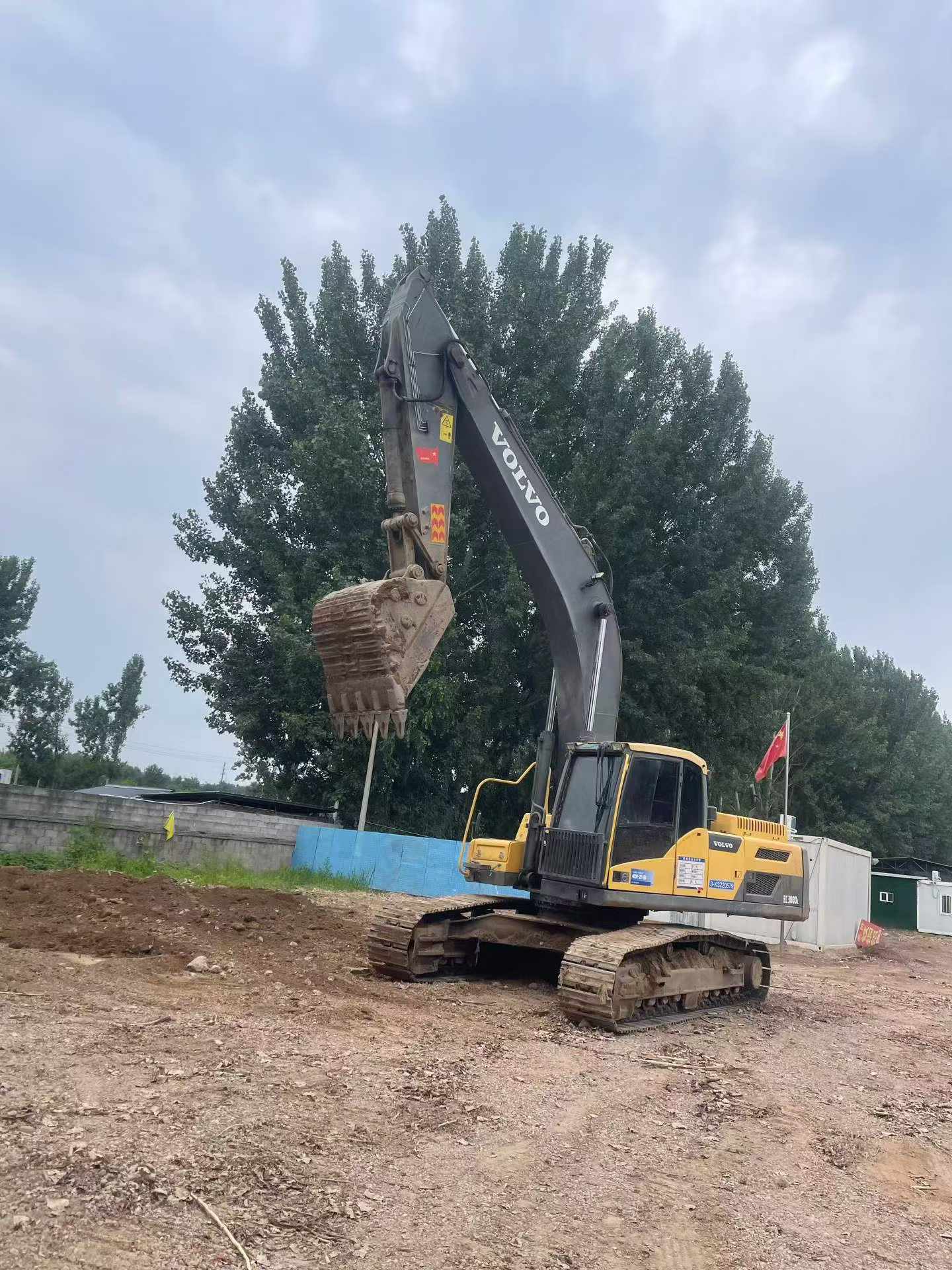 Buy Volvo EC300D Used Excavator / 1