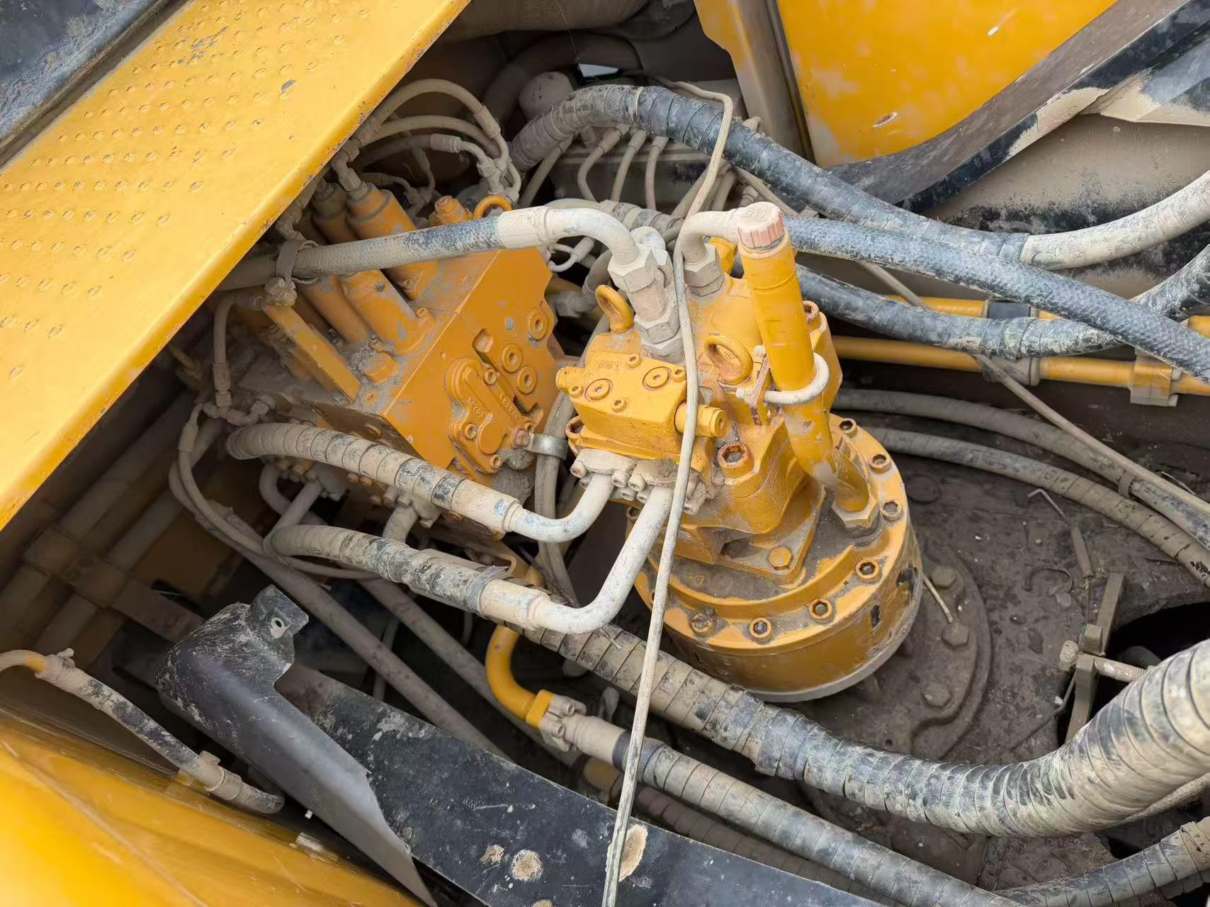 Buy Sany SY245H Used Excavator / 5 Buy Sany SY245H Used Excavator / 5