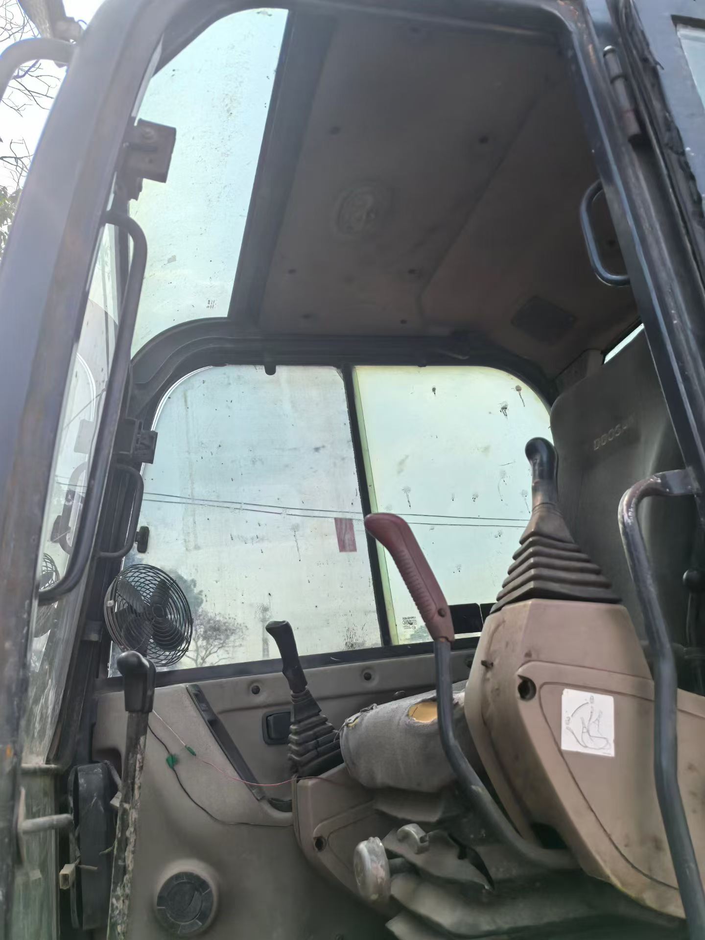 Buy Doosan DH60-7 Used Excavator / 5 Buy Doosan DH60-7 Used Excavator / 5