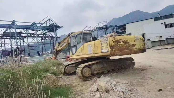 Buy Komatsu PC360-7 Used Excavator / 1