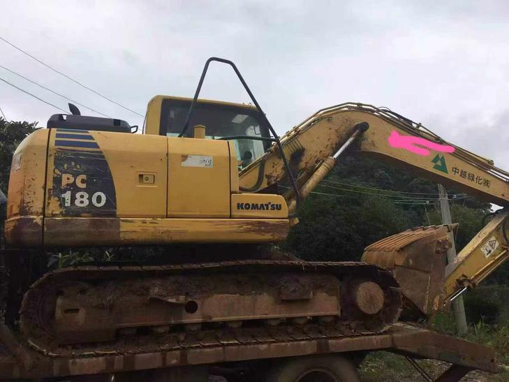 Buy Komatsu PC210-8 Used Excavator / 1