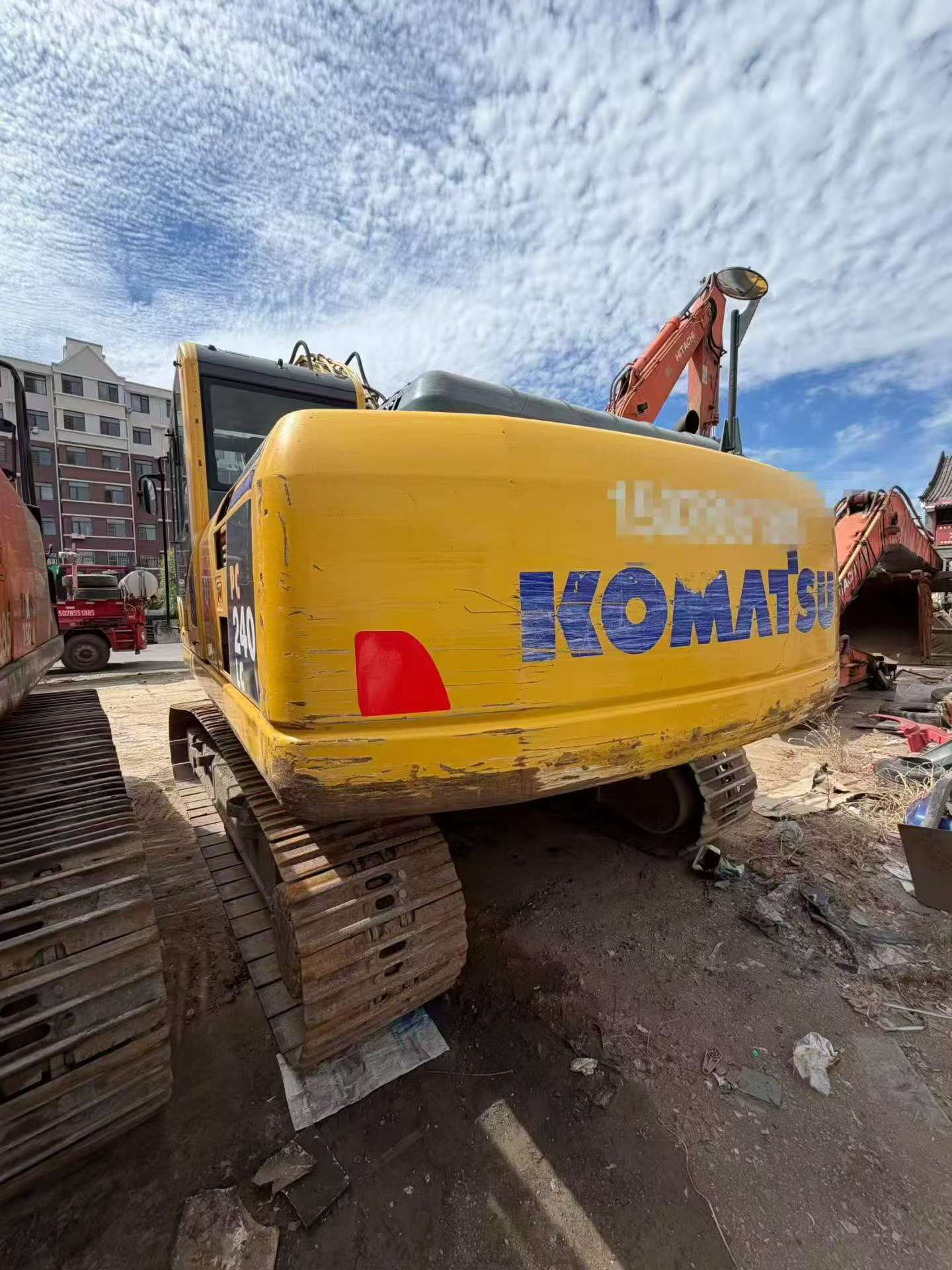 Buy Komatsu PC200 Used Excavator / 9