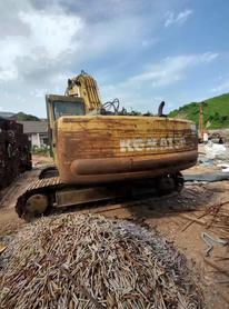 Buy Komatsu PC200-6 Used Excavator / 3 Buy Komatsu PC200-6 Used Excavator / 3