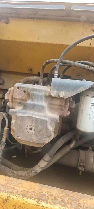 Buy Komatsu PC200-8 Used Excavator / 1