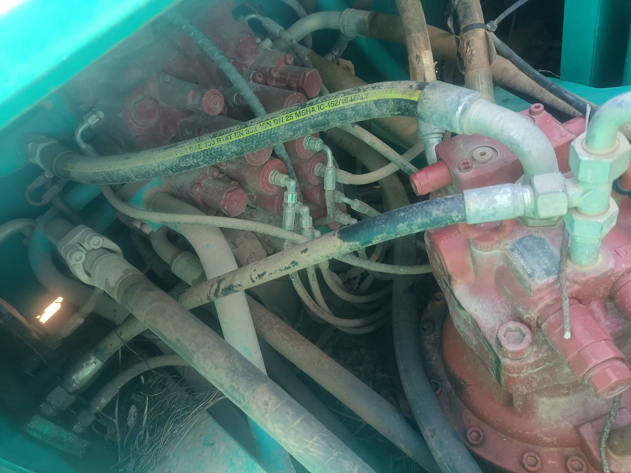 شراء حفارة Sany SY215C مستعملة / 6
